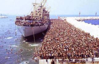 Syrian refugees on Greek ship